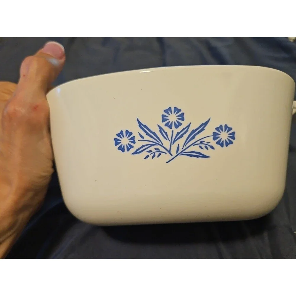 Vintage CorningWare Cornflower Blue Square 1.75 Quart Casserole Baking P-1 3/4-B